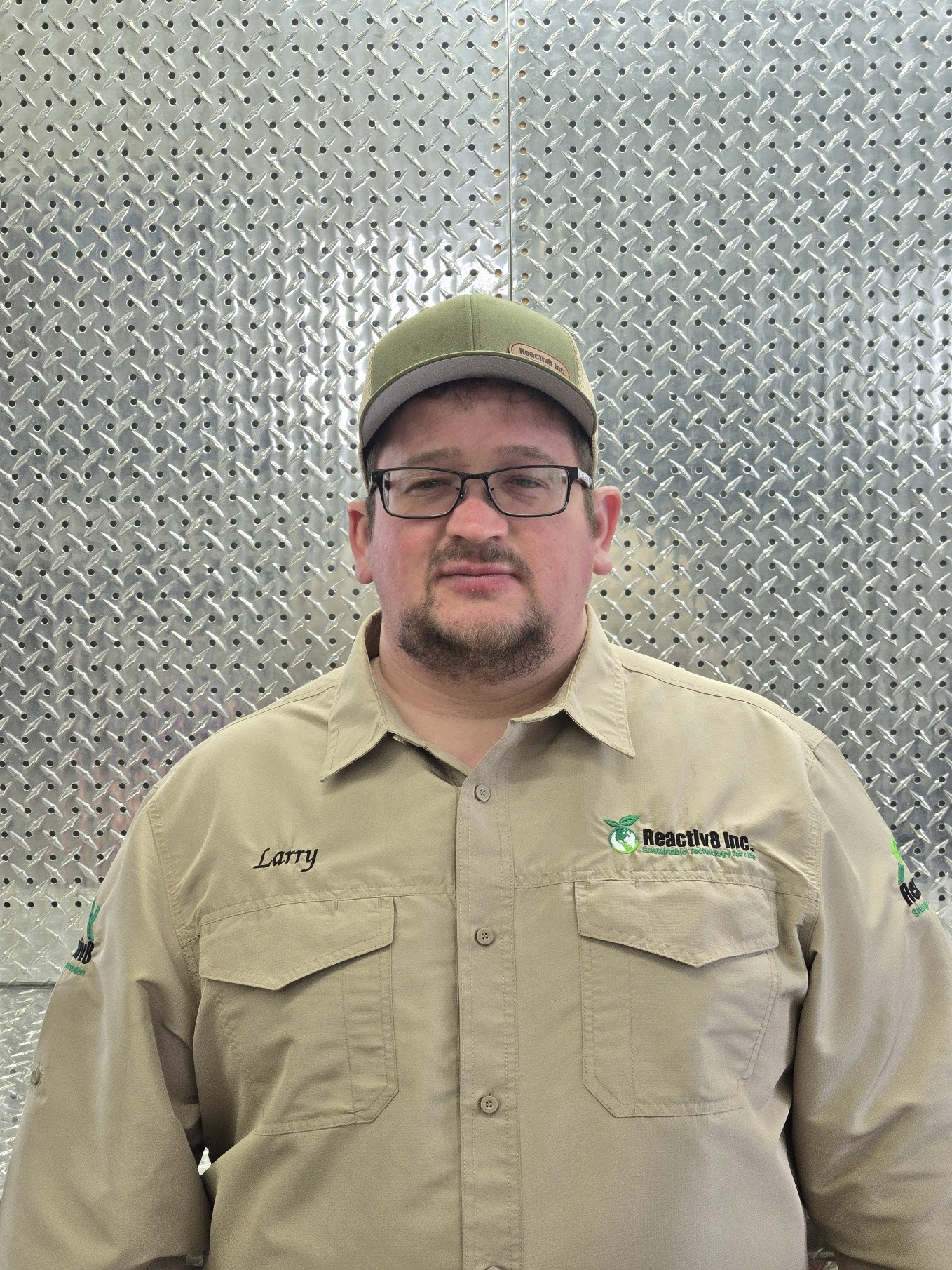 Larry Portrait of Larry, Founder of Reactiv8 Inc.